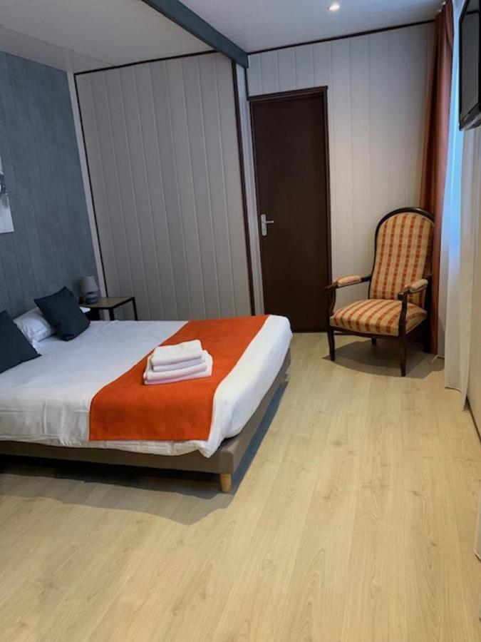Hotel Restaurant De L'Union Mirambeau  Zewnętrze zdjęcie