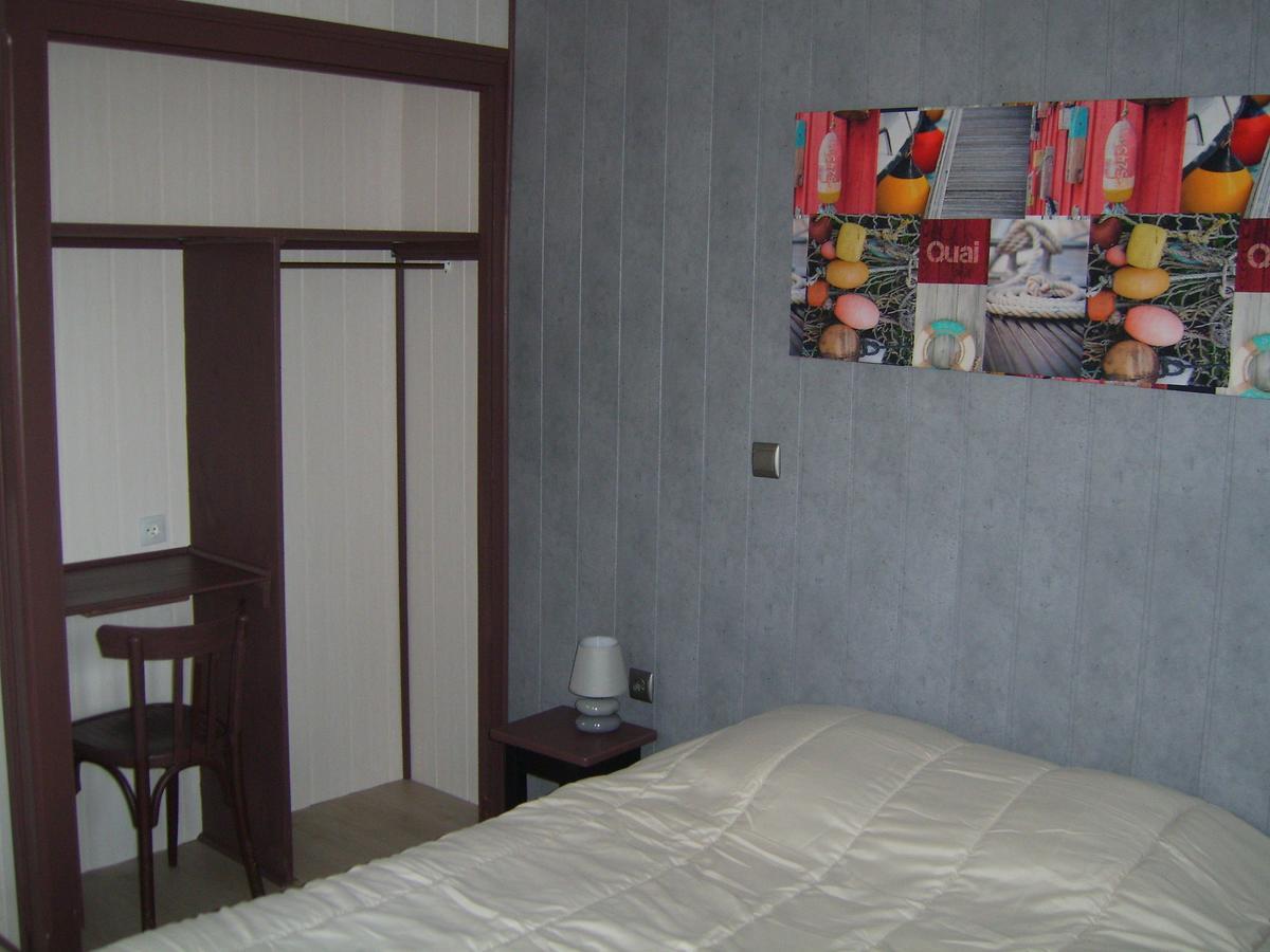 Hotel Restaurant De L'Union Mirambeau  Zewnętrze zdjęcie