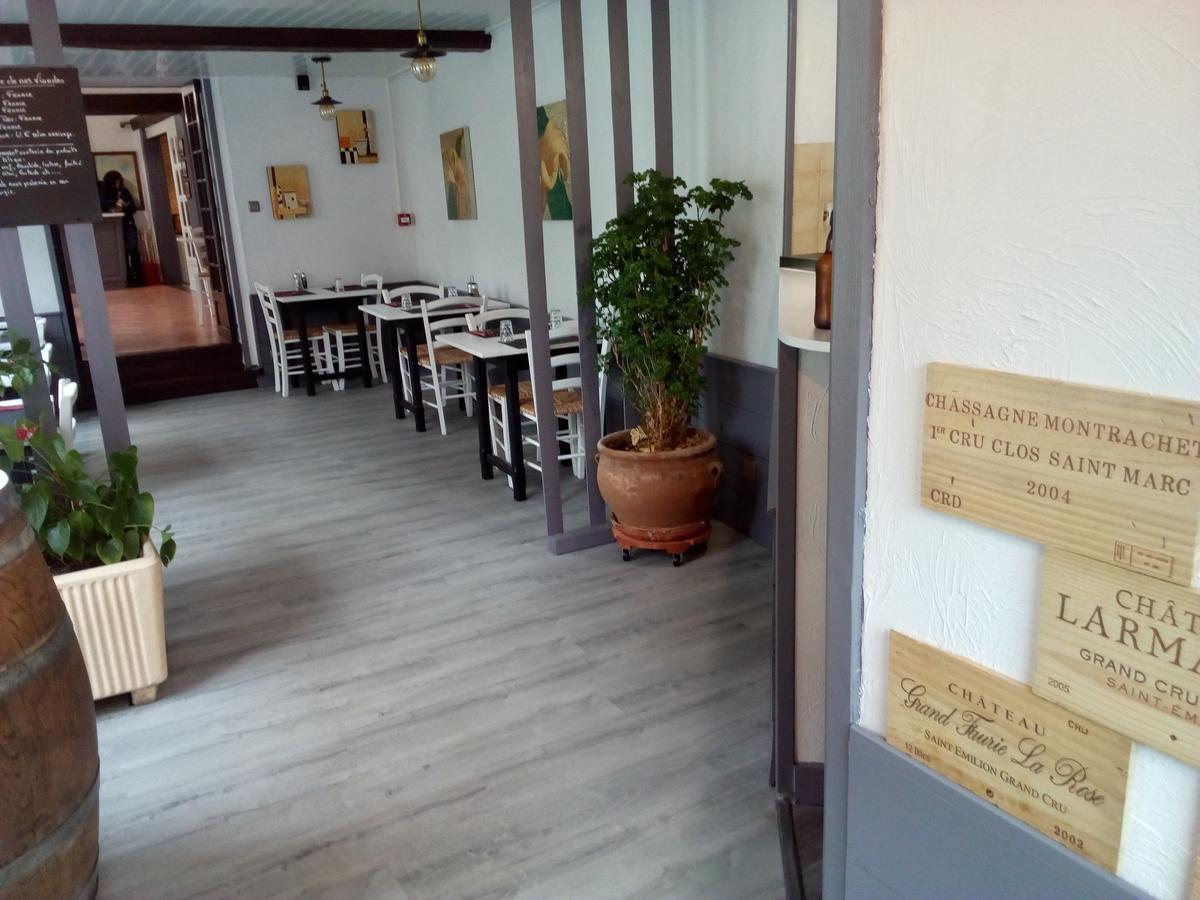 Hotel Restaurant De L'Union Mirambeau  Zewnętrze zdjęcie