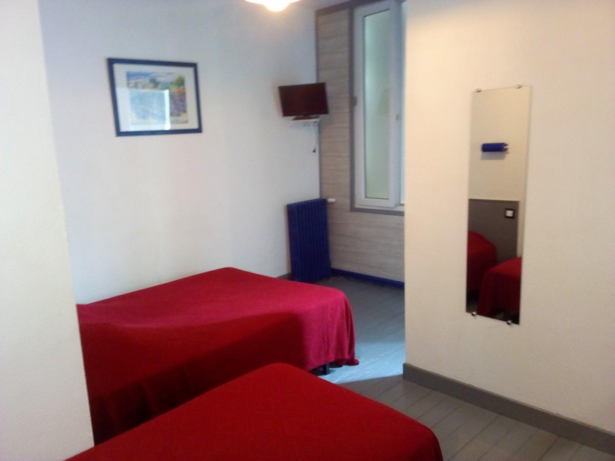 Hotel Restaurant De L'Union Mirambeau  Zewnętrze zdjęcie